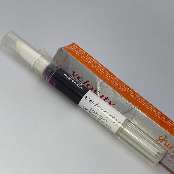 Mary Kay SHINE IT GRAPE BURST Velocity Lip Gloss Purple - Picture 1 of 3